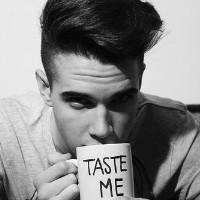 十月最新悲伤黑白头像图片