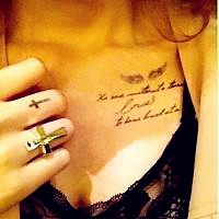 时尚简约小清新女生纹身头像