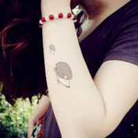 时尚简约小清新女生纹身头像