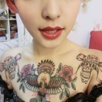 性感美女个性纹身微信头像