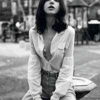 有气质的漂亮女生黑白qq头像