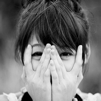 黑白系欧美范女生头像赏析