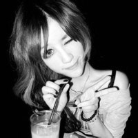 黑白系欧美范女生头像赏析