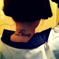 超霸气的社会美女纹身头像