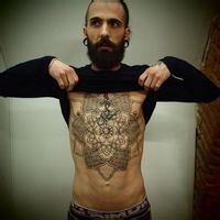 欧美风超拽帅哥纹身头像