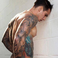 霸气肌肉男帅哥纹身头像赏析