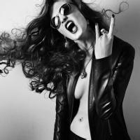 黑白系列qq女生超拽霸气头像