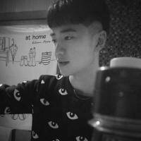 冷酷的非主流男生黑白头像