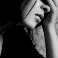 非主流女生黑白伤感头像图片