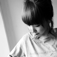 非主流女生黑白伤感头像图片