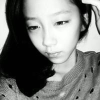 非主流女生黑白伤感头像图片