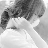 孤独的非主流女生黑白头像