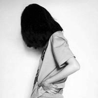孤独的非主流女生黑白头像