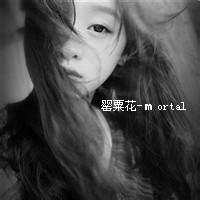 孤独的非主流女生黑白头像