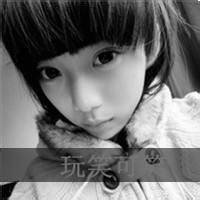 带字的伤感qq女生黑白头像