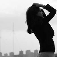 精选2016最热qq女生黑白头像