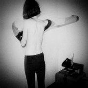 精选2016最热qq女生黑白头像