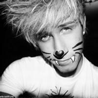 高冷的男生黑白头像图片