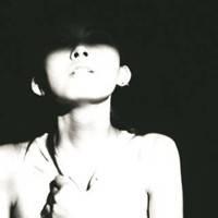 高冷的男生黑白头像图片