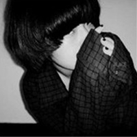 好看的女生黑白带字qq头像