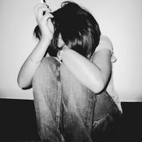 好看的女生黑白带字qq头像