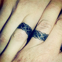 最新个性简约情侣纹身头像