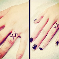 最新个性简约情侣纹身头像