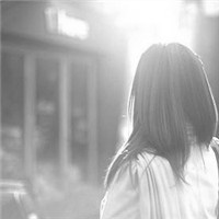 唯美意境女生黑白qq头像