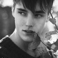 欧美帅气帅锅高清超拽男生黑白qq头像图片