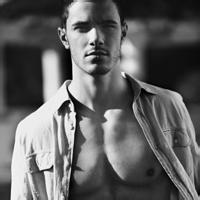 欧美帅气帅锅高清超拽男生黑白qq头像图片