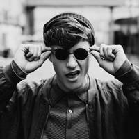 精选欧美男生黑白微信头像