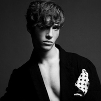 精选欧美男生黑白微信头像