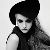 性感漂亮的美女黑白头像图片