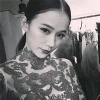 女生黑白头像唯美图片精选