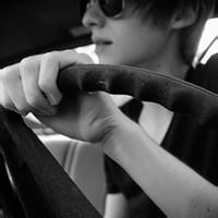 最新黑白颓废男生头像图片