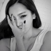 时尚又潮流的黑白qq头像图片