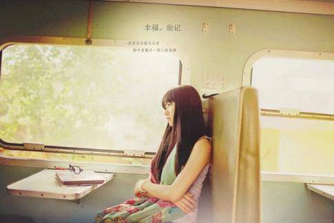 唯美女生小清新意境街拍图片