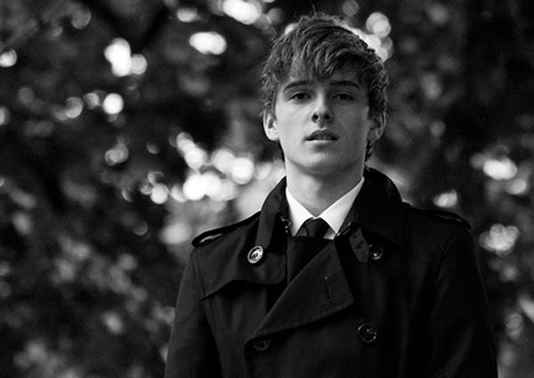 唯美小清新欧美男生意境图片素材