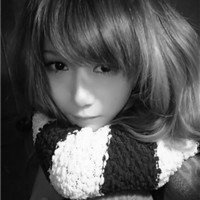 非主流90后美女黑白头像图