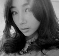 2017最新气质美女黑白头像图