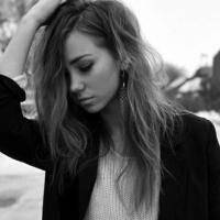 非主流唯美女生黑白头像图