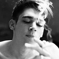 时尚个性欧美男生黑白头像