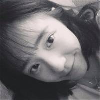 可爱单纯的女生黑白头像图片