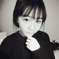 可爱单纯的女生黑白头像图片