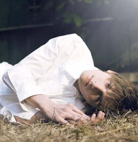 欧美帅气型男伤感意境图片