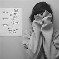 个性唯美女生黑白伤感头像精选