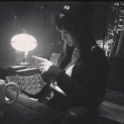 非主流qq黑白女生头像