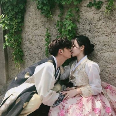 一男一女非主流情侣头像图片