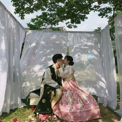 一男一女非主流情侣头像图片