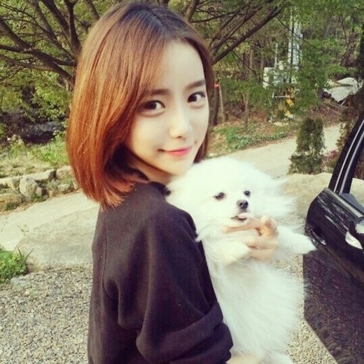 90后高颜值非主流美眉自拍图片